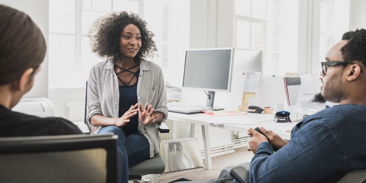 A Importância da Comunicação Assertiva para Gestores: Como Melhorar a Comunicação na Liderança e Fortalecer Sua Equipe